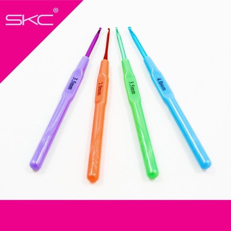 Kim móc áo len sợi SKC màu tùy size từ 2.0-4.0mm
