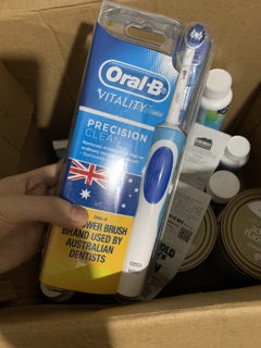 BÀN CHẢI ĐIỆN ORAL-B Úc