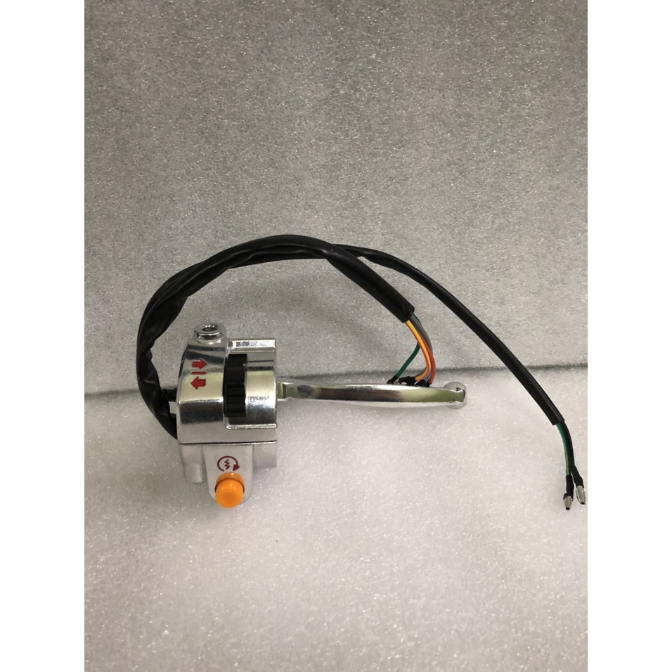 Cùm công tắc cúp 82 Nhật cũ có đề hoặc không đề sản phẩm chính hãng công ty ráp zin theo xe