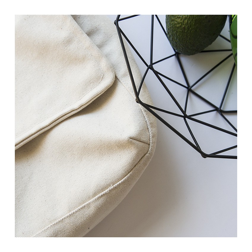 Túi đeo chéo canvas unisex basic có nắp