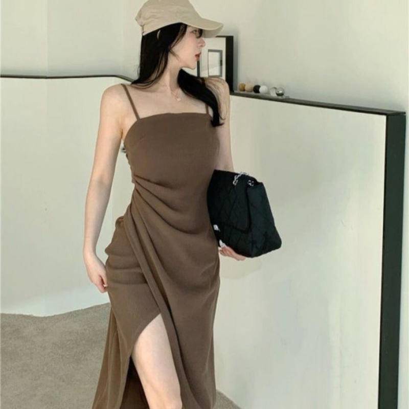 Đầm Hai Dây Dáng Dài Xẻ Tà Phong Cách Thời Trang Mới 2022 Dành Cho Nữ