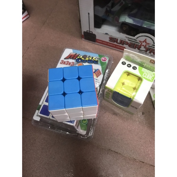 Rubik 3x3  đồ chơi thông Minh