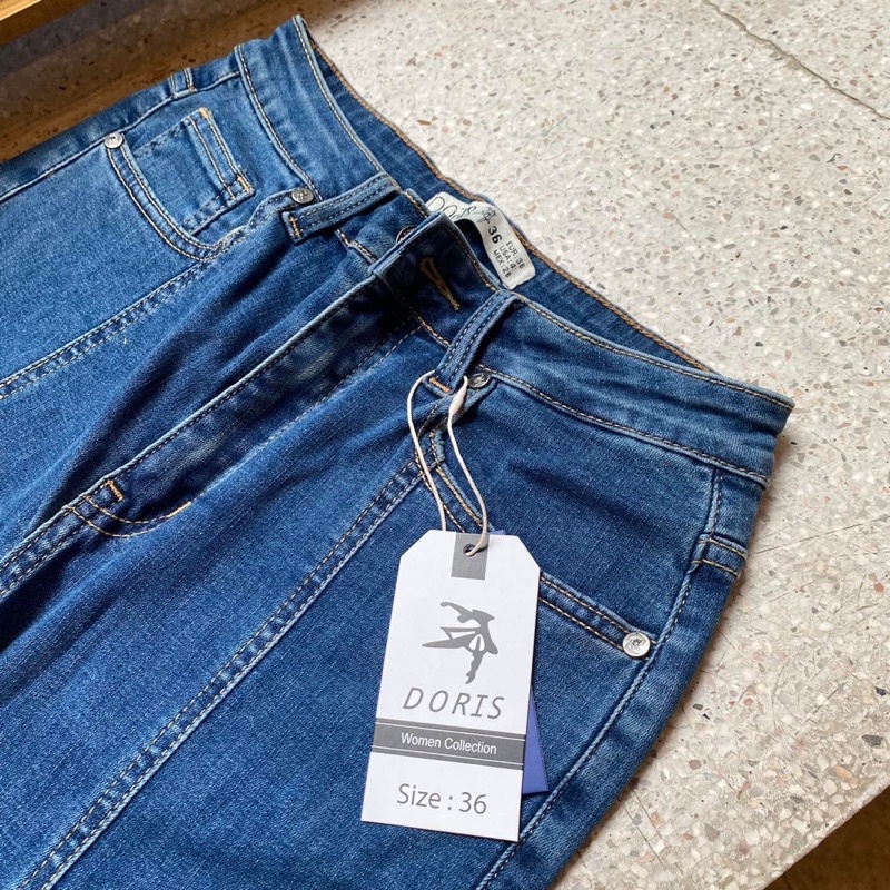 Jeans ống loe