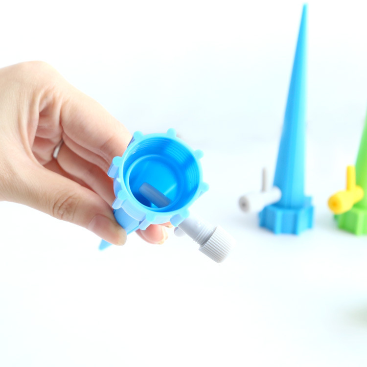 Dụng Cụ Tưới Nước Tự Động Cho Cây Cảnh