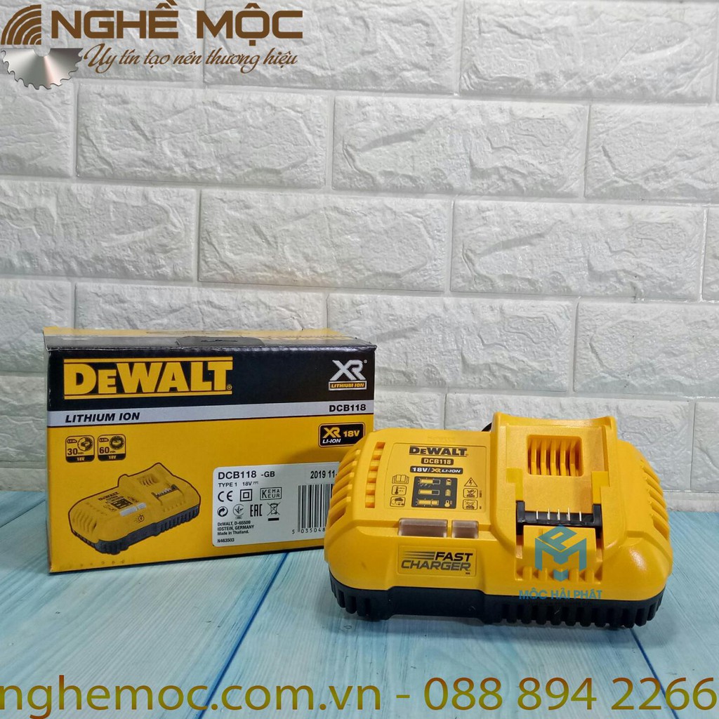 Sạc nhanh Dewalt DCB118, DCB115 sạc 118 115 chính hãng Mộc Vui