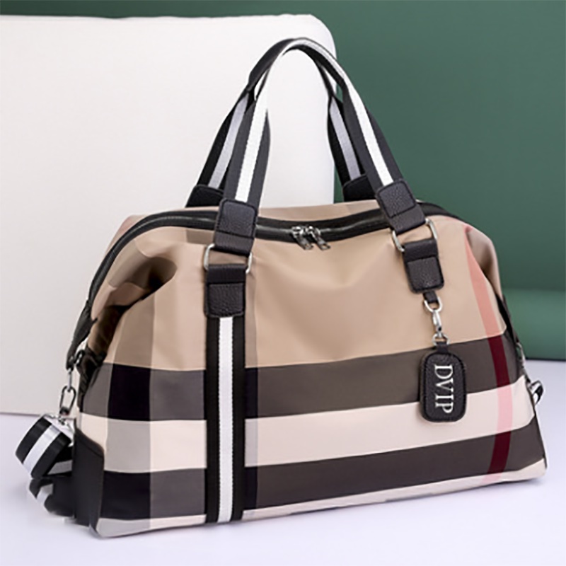 Túi xách đeo vai thể thao sành điệu cho nữ