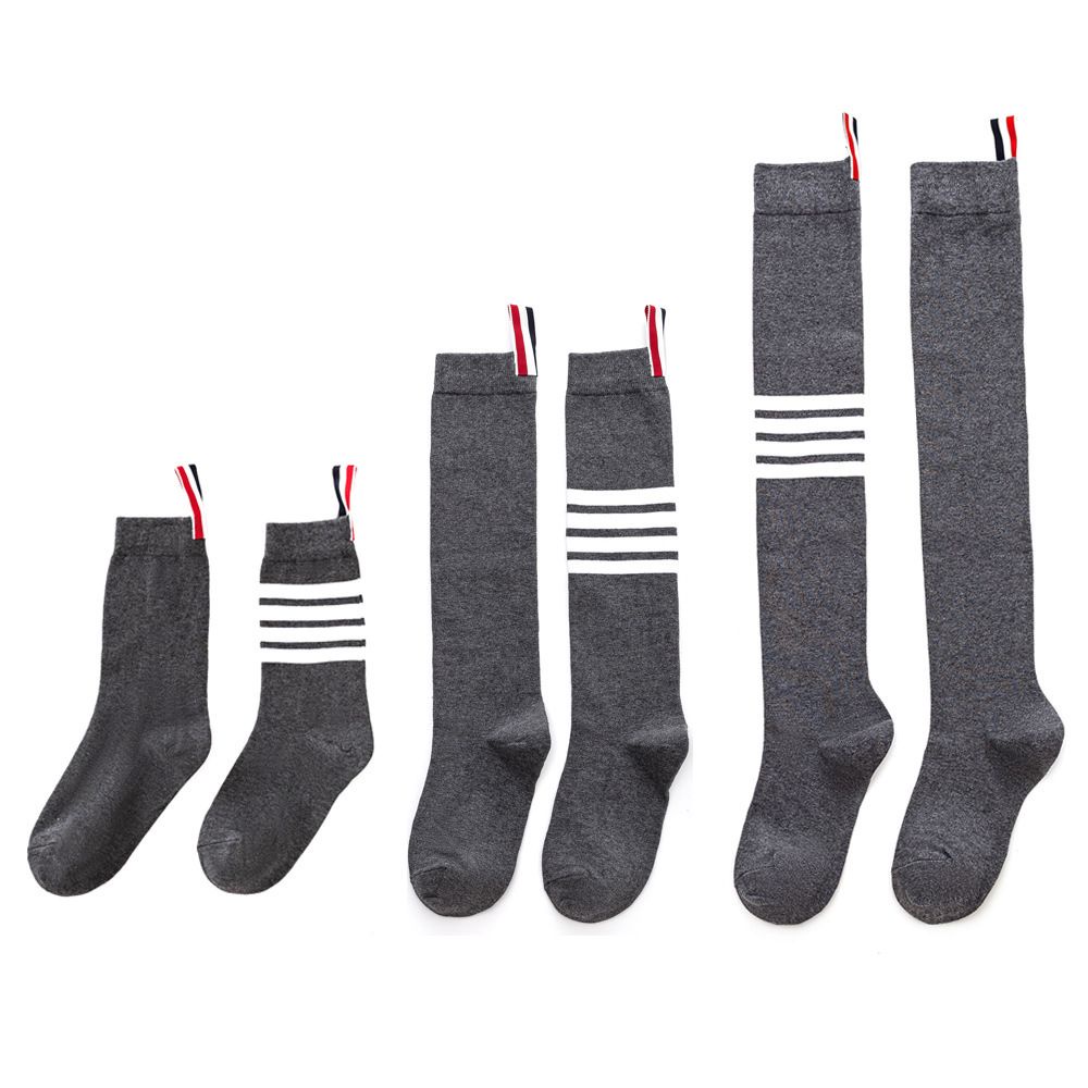 Vớ cotton cao đến đầu gối họa tiết kẻ sọc nhiều màu dễ thương quyến rũ cho nữ
