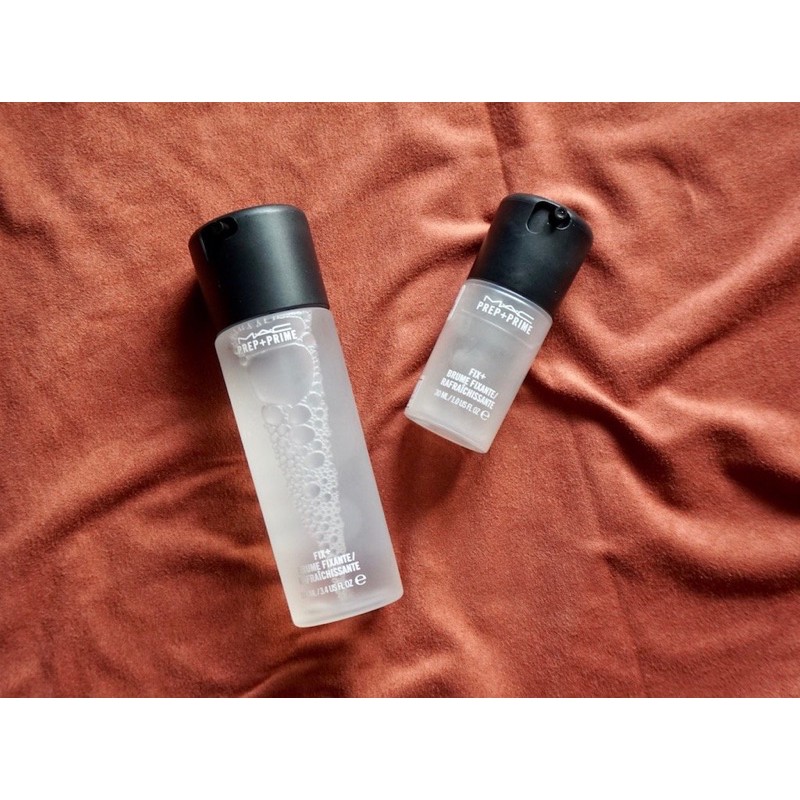 Xịt khoá nền MAC