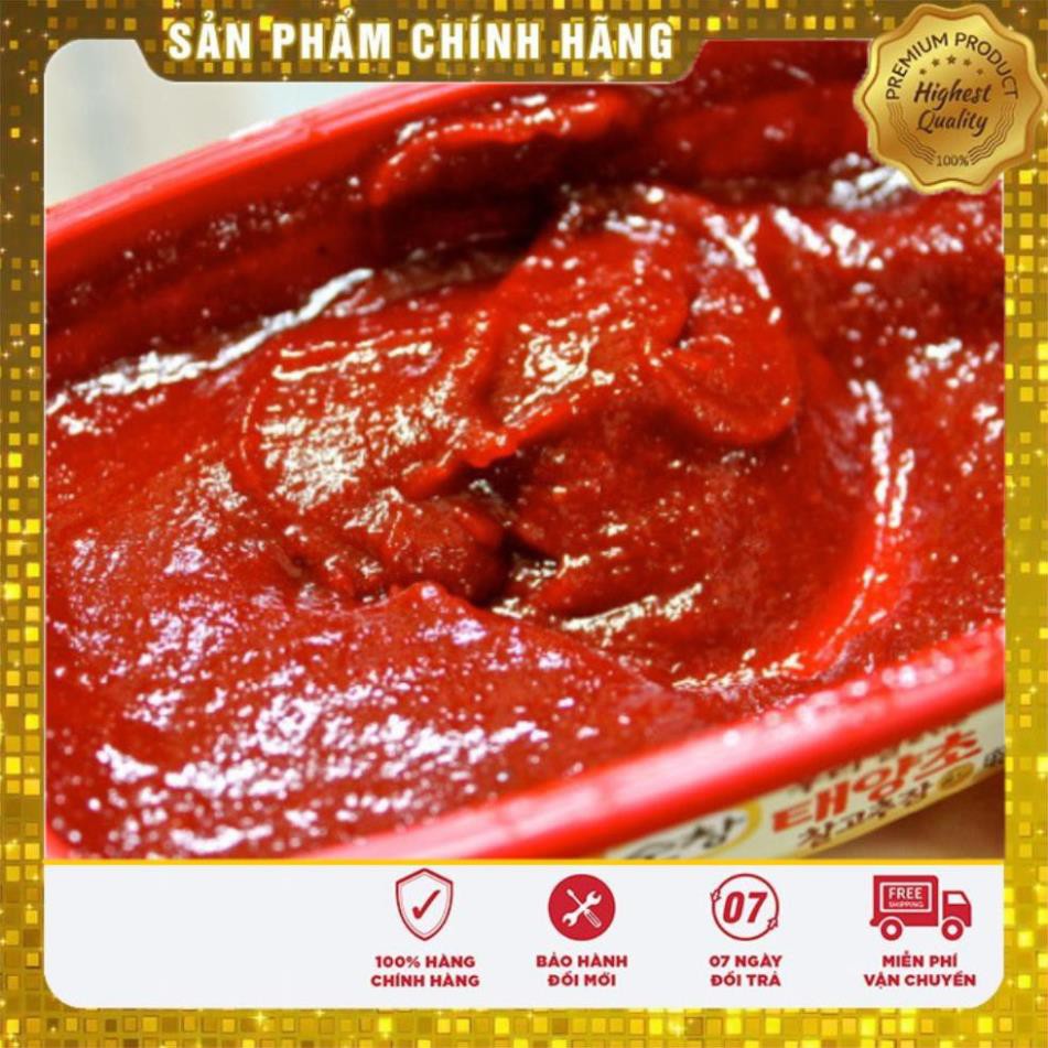 Combo  Ớt Bột Hàn Quốc Loại Vẩy 500Gr   1 Hộp Tương Ớt Hàn Quốc Gochujang 200Gr