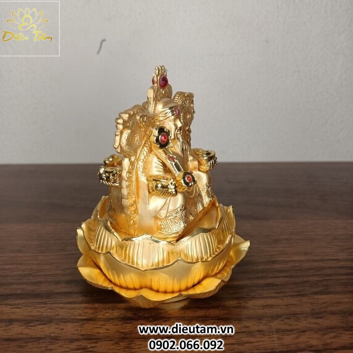 Tượng phật Thần Tài nước hoa ô tô