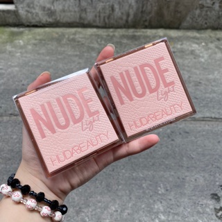 BẢNG PHẤN MẮT NUDE LIGHT HUDABEAUTY.