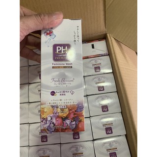 Dung dịch vệ sinh phụ nữ PH Care