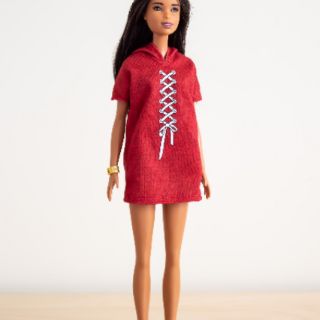 Búp bê Barbie da đen áo đỏ