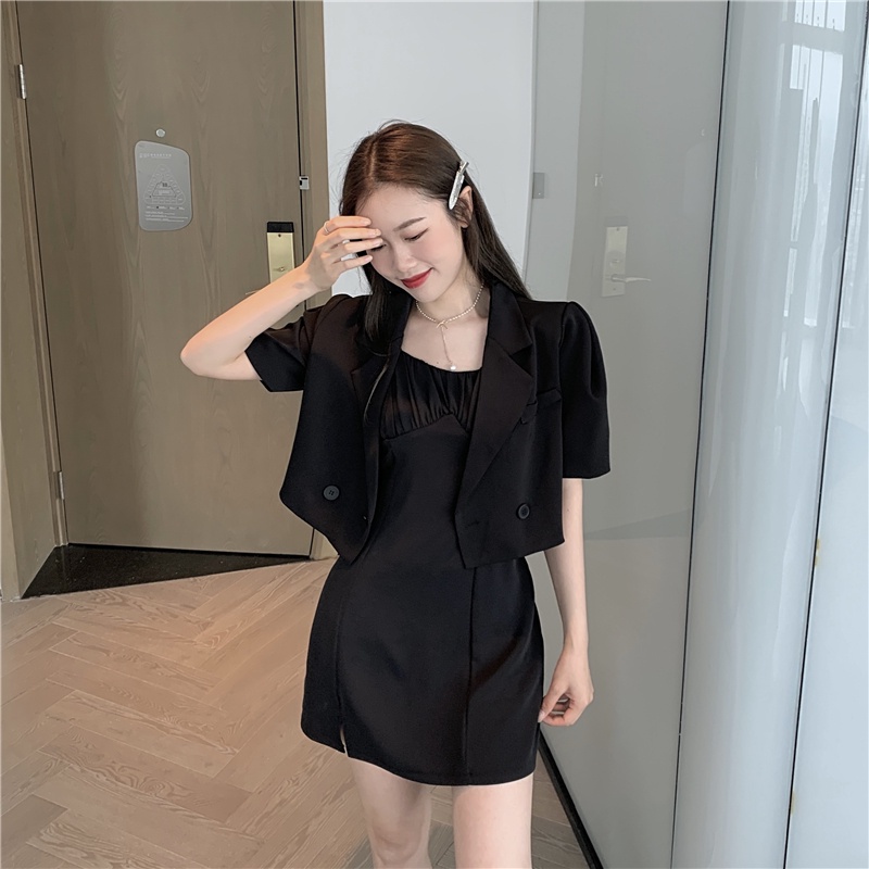 Bộ đồ 2 món gồm đầm hai dây ôm dáng + áo khoác vest thời trang Hàn Quốc ngọt ngào cho nữ (có bán lẻ)