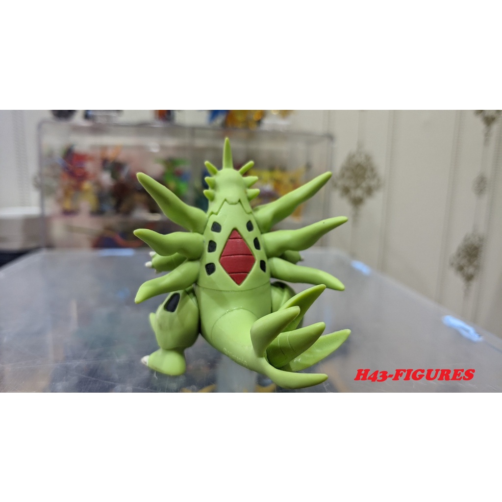 Mô hình pokemon Mega Tyranitar takara tomy
