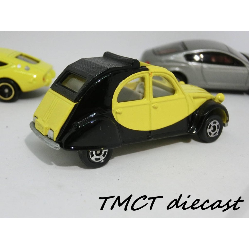 Mô hình 1/64 Tomica Citroen 2CV (Tomy UK -F39)- Toyota 2000GT Macdonald's - Bentley Contiental GT - Made in China