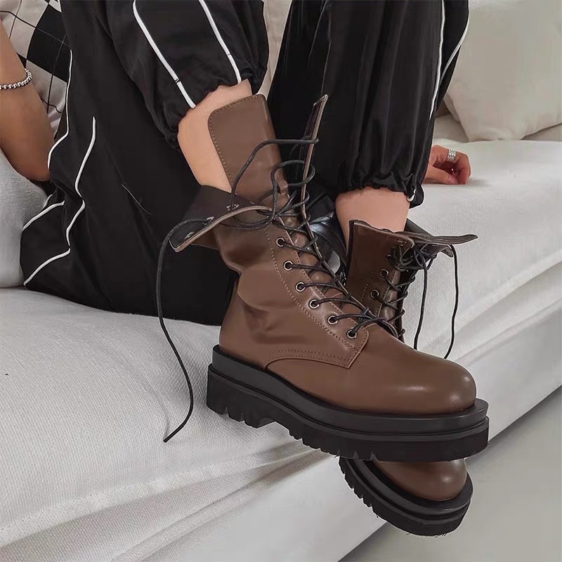 [ ẢNH THẬT CUỐI ] BOOTS CAO CỔ THẮT DÂY MÀU NÂU CỔ ĐIỂN PHONG CÁCH RETRO CHO NỮ | BigBuy360 - bigbuy360.vn