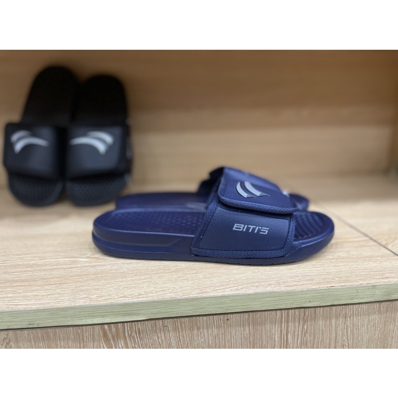 Dép lê nam BT DEM067 nhẹ, êm bền size 38-43 màu xanh và đen (hỗ trợ khâu có điều kiện)