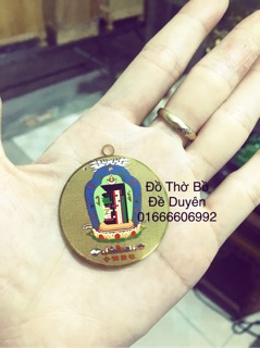 Lá đồng Om mani Padme Hum
