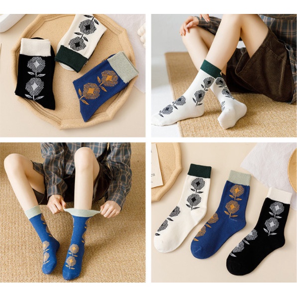 Vớ cao cổ Nam Nữ hình bông hoa phong cách trẻ trung, năng động.