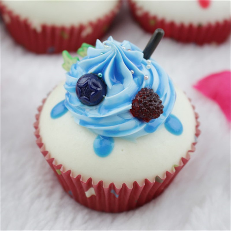 Mô hình bánh cupcake giả trang trí xinh xắn