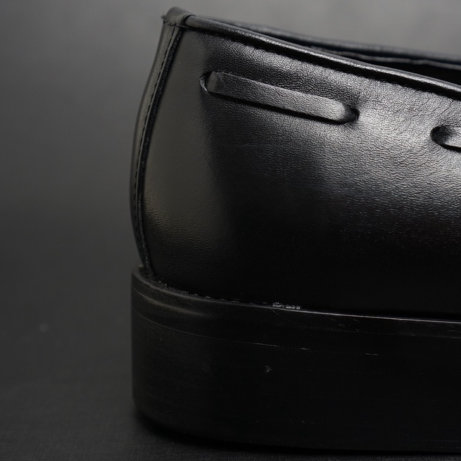 Giày tây công sở nam màu đen LOAFER TASSEL, giày văn phòng da thật TONKIN