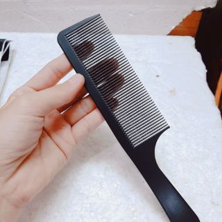 LƯỢC CẮT TÓC TONI & GUY