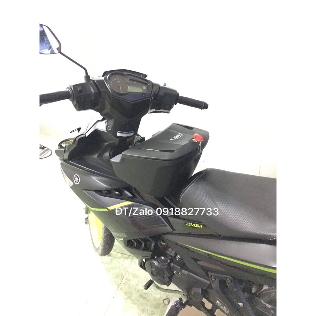 Thùng giữa Exciter 150, thùng Givi G12N kèm bát chuẩn theo xe Exciter 150, hàng Givi chính hãng, bảo hành 2 năm