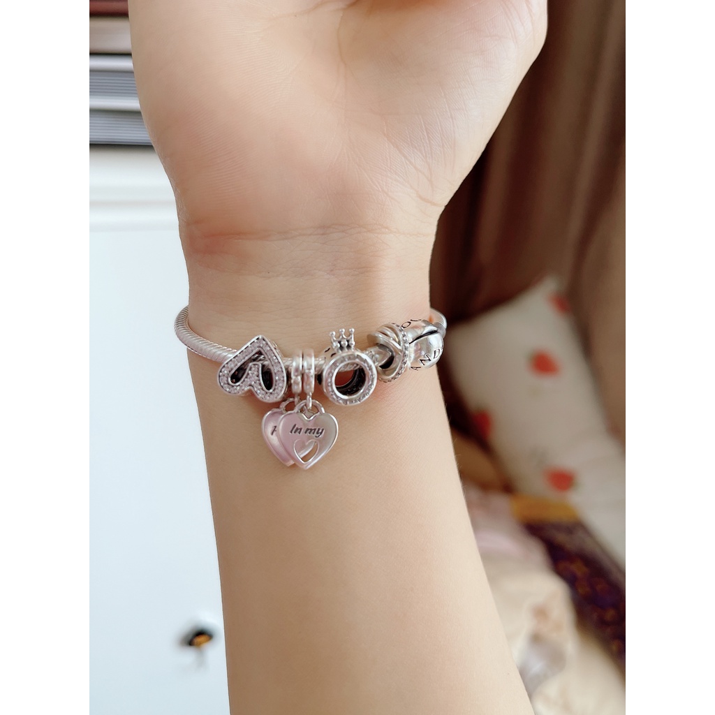 Hạt màu bạc vẽ tay trái tim