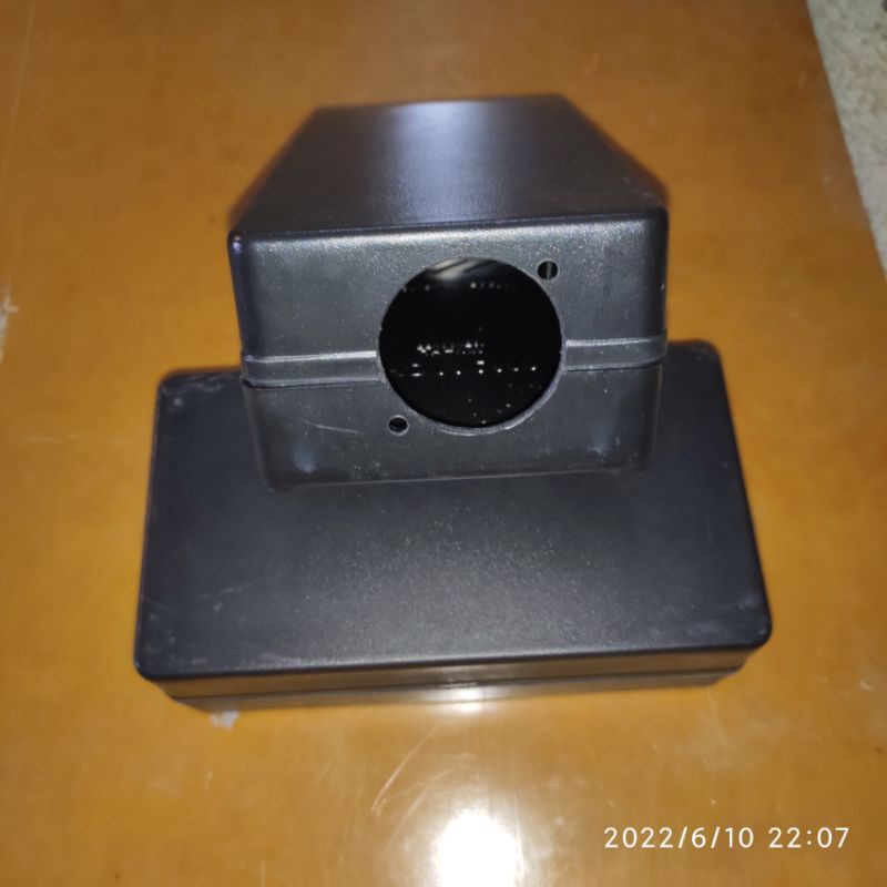 Hộp 4F,6F khoan sẵn lỗ quạt.