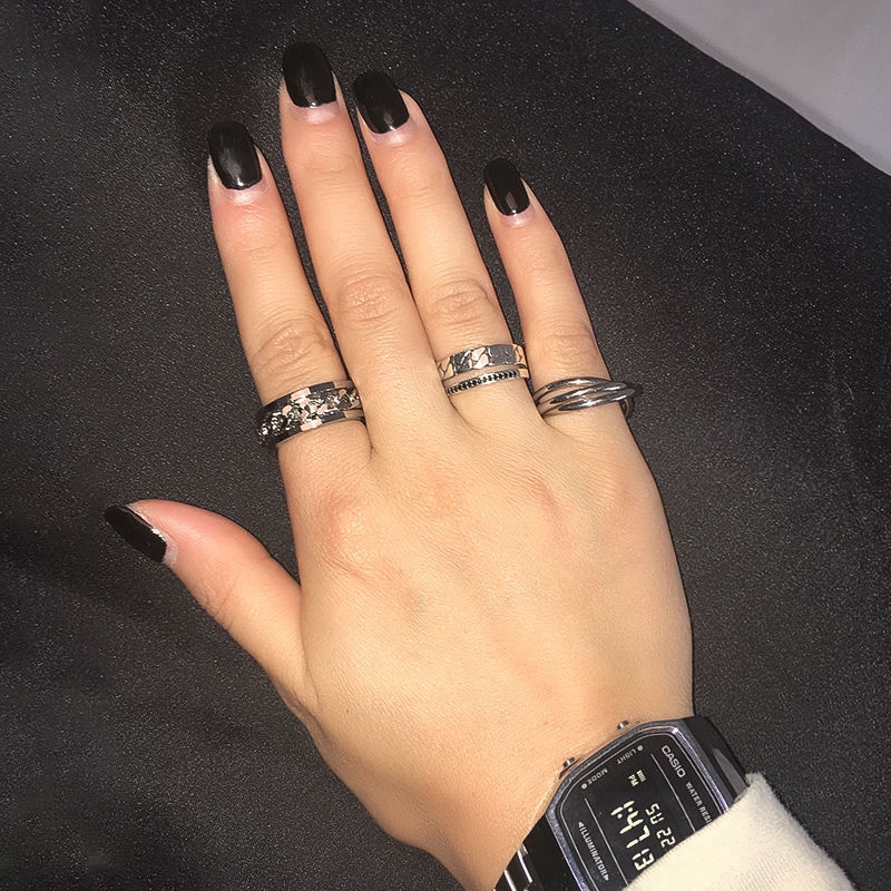 Nhẫn Thời Trang Dạng Xoay Kiểu Dáng Cá Tính