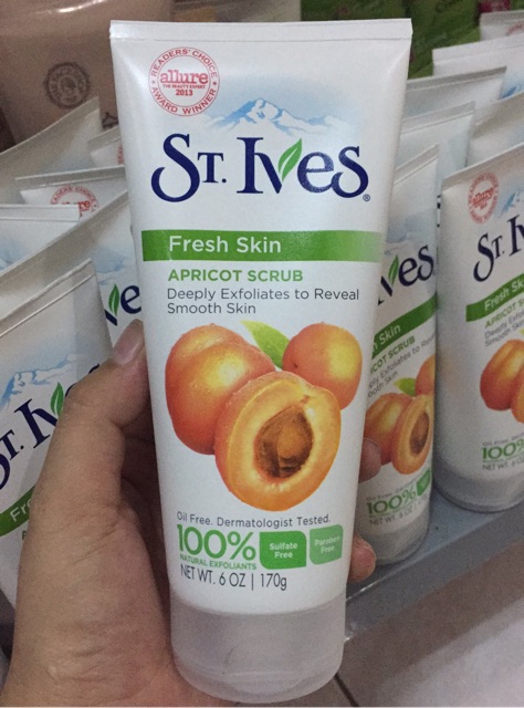 Sữa Rửa Mặt Tẩy Da Chết St.Ives Fresh Skin Apricot Scrub