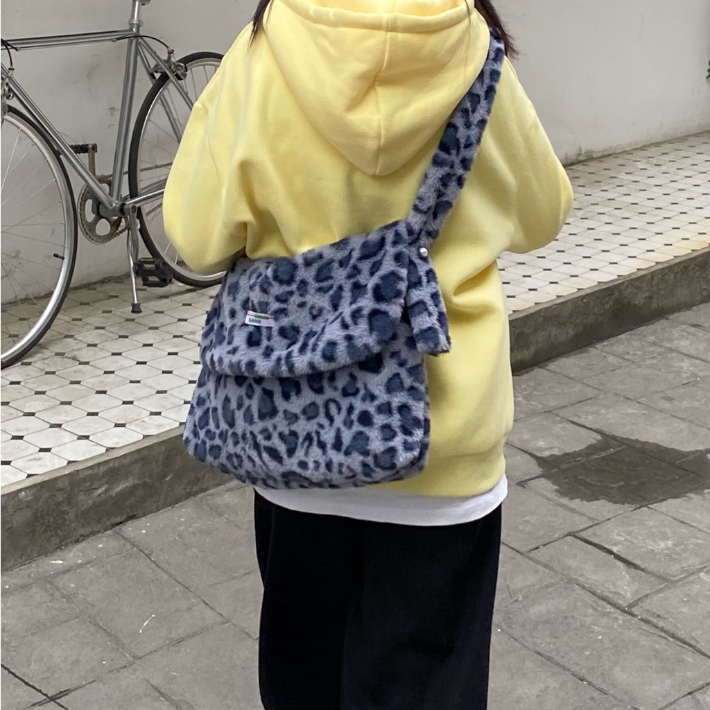 Túi Đeo Chéo Vải Canvas Cỡ Lớn Họa Tiết Da Báo Thời Trang 19603