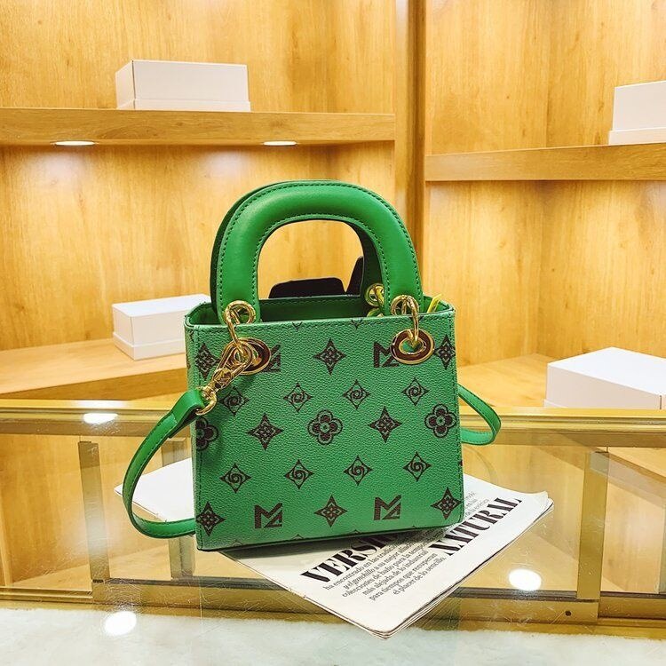 Hàng Mới Về  Túi Xách Đeo Chéo mini Họa Tiết Hoạt Hình Phong Cách retro Đơn Giản Hợp Thời Trang Cho Nữ