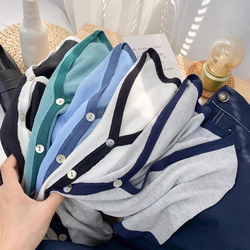 Áo mông tơ ghi tay ngắn cổ tim