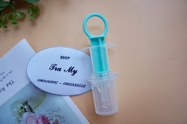 Dụng cụ cho bé uống thuốc an toàn  DD140