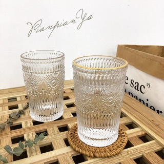 Cốc thuỷ tinh vintage