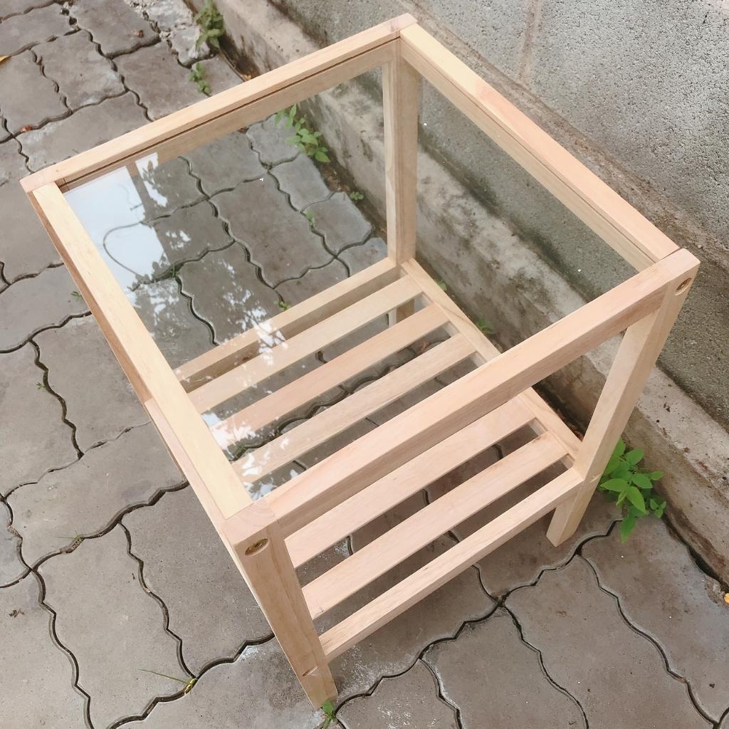 Kệ tab đầu giường 2 tầng bằng gỗ kèm mặt kính