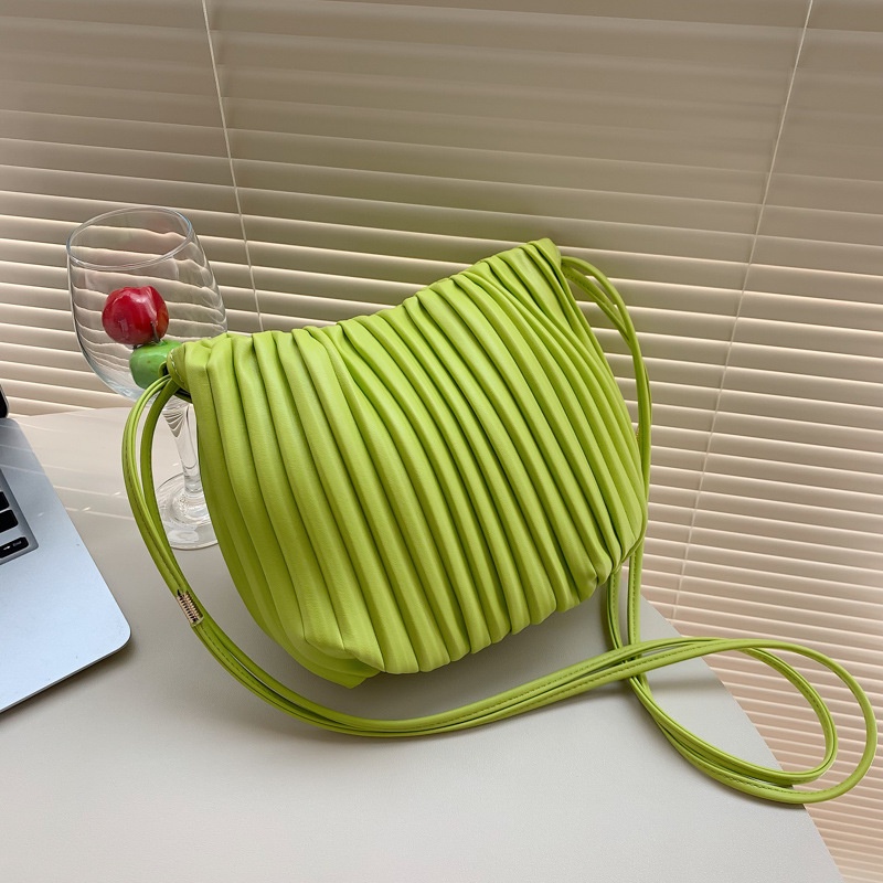 Túi Đeo Chéo Dạng Xô Xếp Ly Thời Trang Hàng Nhập Khẩu 2022 Thời Trang Cho Nữ