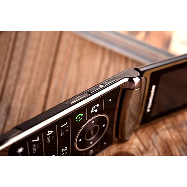 Điện thoại Motorola v9 nắp gập tồn kho mới 99%