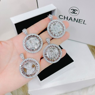 Mặt dây chuyền hiệu mạ bạch kim