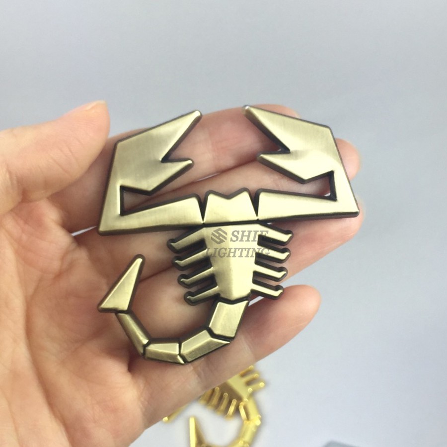 Logo kim loại hình bò cạp dán trang trí xe hơi Fiat Abarth