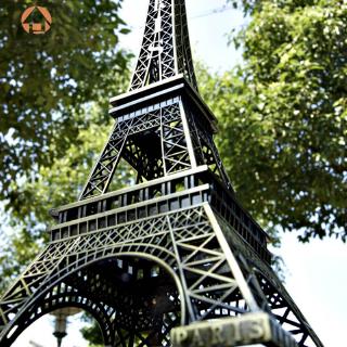 Mô hình tháp Eiffel bằng đồng