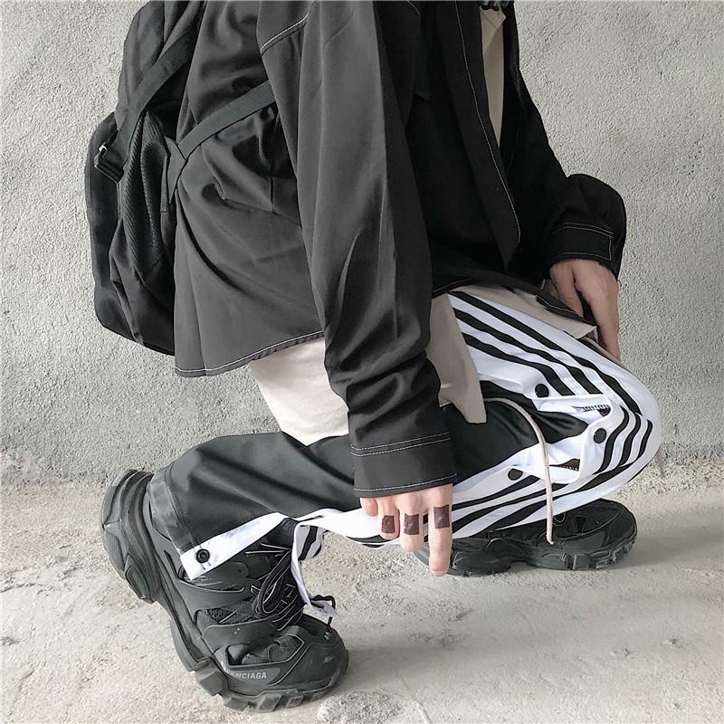 Quần Dài Ống Rộng Kẻ Sọc Trắng Đen Thời Trang | BigBuy360 - bigbuy360.vn