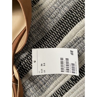 Sandal HM auth săn sale có sẵn