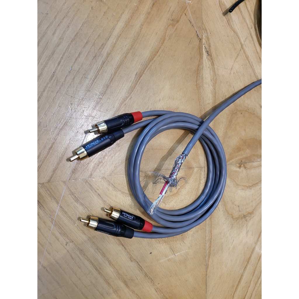 Dây AV Hitachi màu Ghi