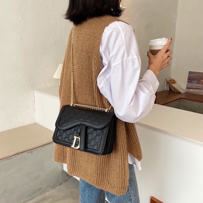 Túi Đeo Chéo Kẹp Nách Chữ D Vân Nổi Siêu Hót TX26 - HAMAN | BigBuy360 - bigbuy360.vn