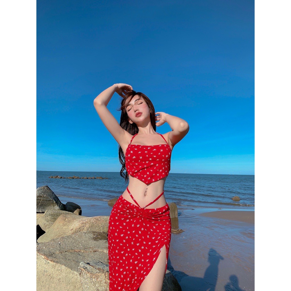 Set croptop Yếm + chân váy maxi xẻ đùi dáng dài cột eo sexy SE03274