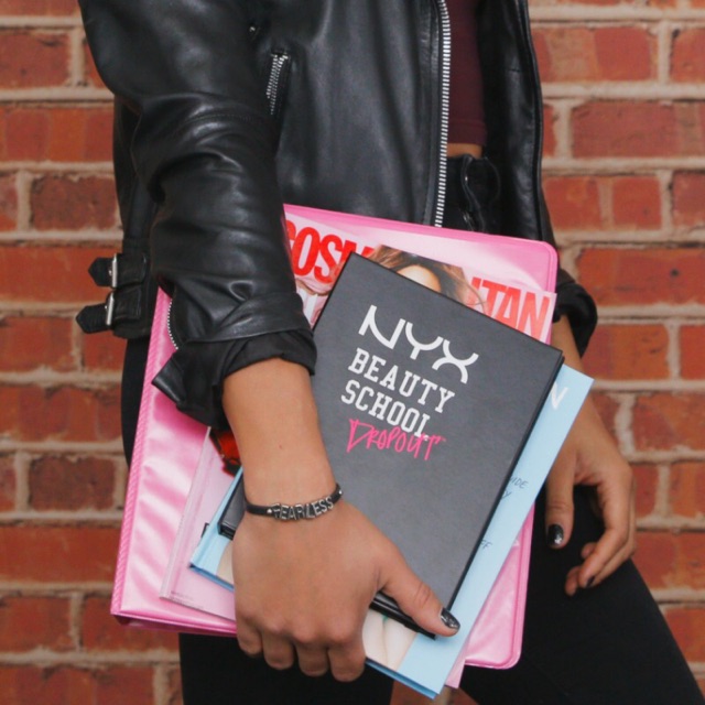 🌸Bộ trang điểm chuyên nghiệp NYX Beauty School Dropout | BigBuy360 - bigbuy360.vn