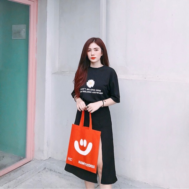 MIDI SKIRT - CHÂN VÁY ĐEN XẺ TÀ MỘT BÊN CỰC CHẤT | BigBuy360 - bigbuy360.vn